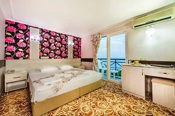 Hotel Avalon 4*
