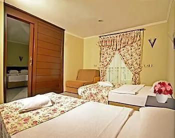 Hotel Avalon